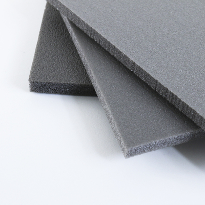 Dimensão personalizada Material de rolamento IXPE Resistente a produtos químicos Celular fechada de espuma de PE para tábuas de clique SPC