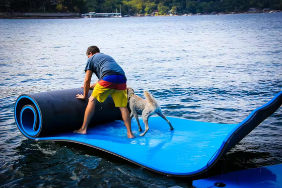 Dimensão personalizada Coloração espuma floating mat resistente a lágrimas Close Cell Xpe Pad de água